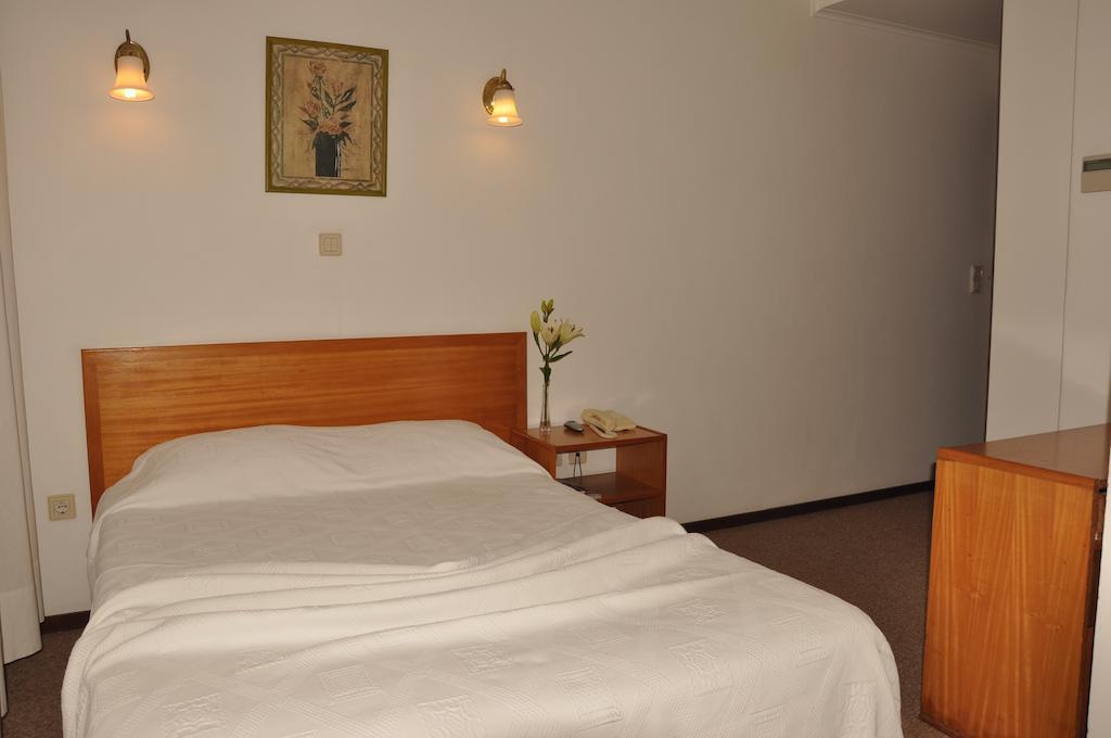 Residencial D. Joao III 호텔 Ponta Delgada 객실 사진